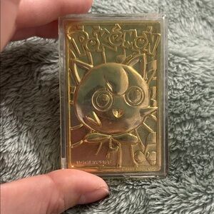 Gold Jigglypuff collectible card